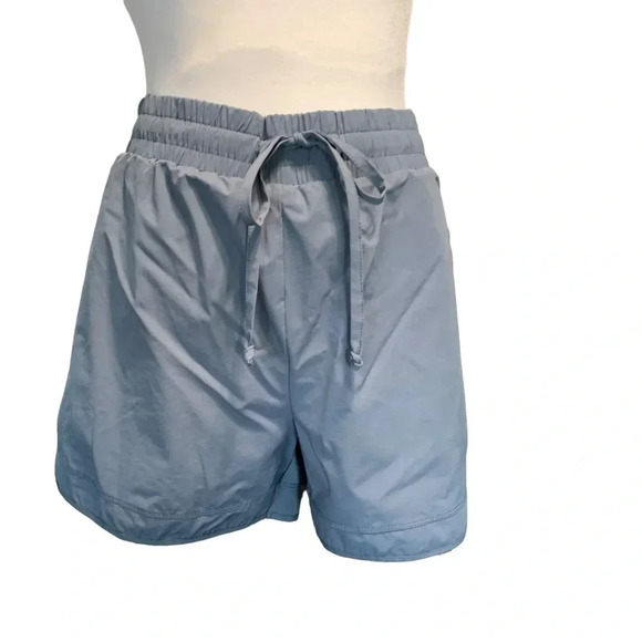 KORALHY women's 2XL lined athletic shorts, light blue with pockets, like new - Picture 1 of 5